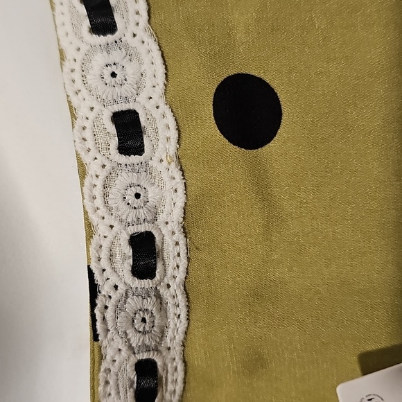 Urban Outfitters Kimchi Blue Apple Square Neck Cropped Blouse Sz Small NWT - Picture 9 of 11